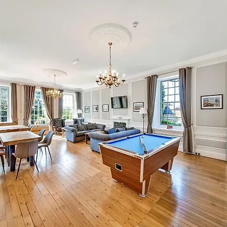 Finest Retreats - Swaledale Hall 펜션